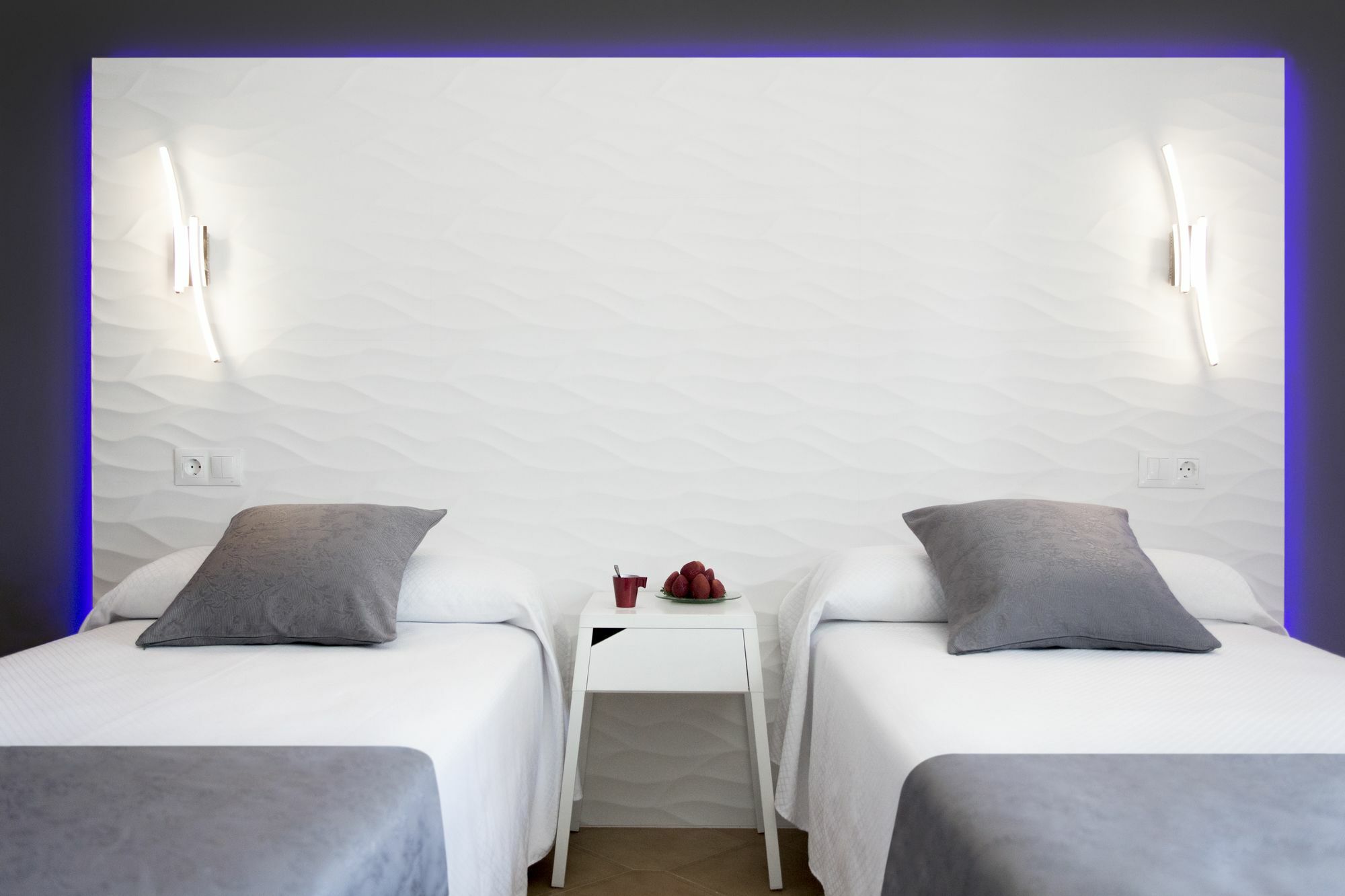 Hostal Alhambra - Adults Only Nerja Exterior photo